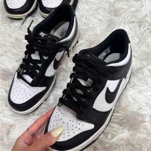 Nike Panda Dunks